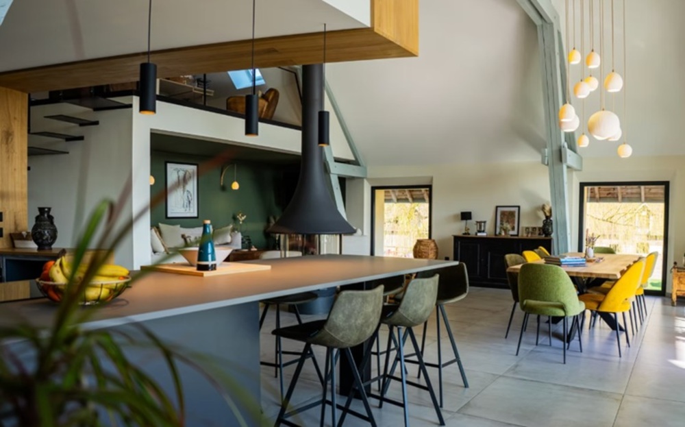 La cuisine du manoir normand au loft parisien